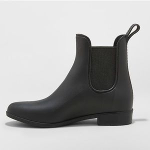 SALE! ❌ Chelsea Waterproof Boots 🚿